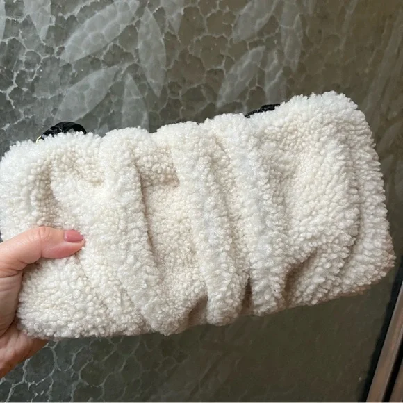 NWOT STAUD Bean Shearling Teddy Bear Cream Shoulder Convertible Bag Clutch Purse - Picture 7 of 12